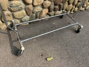 lot 103 image: Rolling Chrome Adjustable Height Clothing Rack