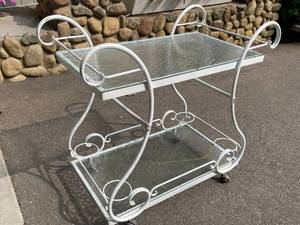 lot 113 image: Vintage Orange Metal Serving Rack with Two Glass Shelves