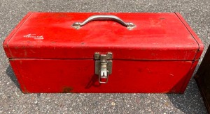 lot 129 image: Two Vintage Metal Tool Boxes by Kennedy and S-K Tools