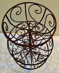 lot 75 image: Three-tiered Spiral Stand