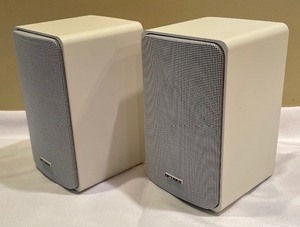 lot 182 image: Two Optimus Speakers