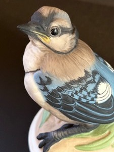 lot 237 image: Vintage Boehm Baby Blue Jay Porcelain Figurine 436