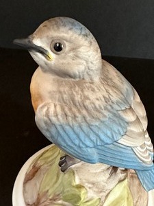 lot 221 image: Vintage Boehm Baby Blue Bird 442 Porcelain Figurine