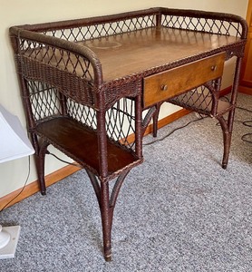 lot 260 image: Vintage Wooden and Wicker Desk