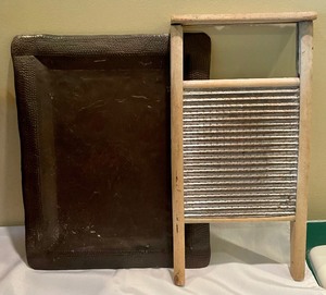 lot 262 image: Vintage and Rustic Decor