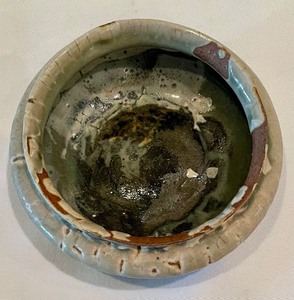 lot 277 image: Pretty Pottery Dish
