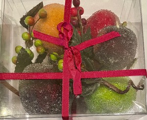 lot 281 image: Festive Fall Decor, Beaded Fruit and Ornaments
