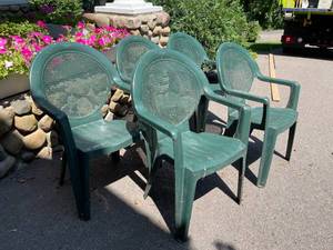 lot 420 image: Five Plastic Stacking Chairs