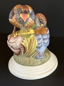 lot 216 image: Boehm Fledgling Western Bluebird Porcelain Figurine 494