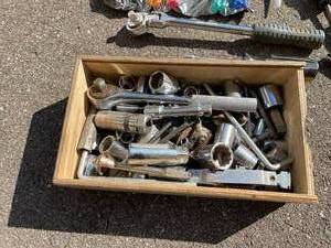 lot 445 image: Assorted Tools and Hardware