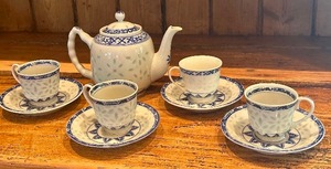 lot 303 image: Vintage Demitasse Tea Set