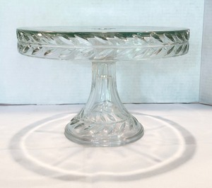 lot 57 image: Early American Pattern Glass Sunburst Cake Stand