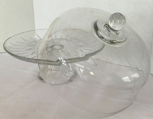 lot 71 image: Vintage Pedestal Glass Cake Stand