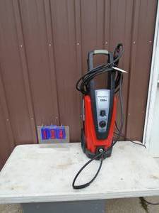 Power washer 1700 psi electric pressure washer. Looks like new. As shown.