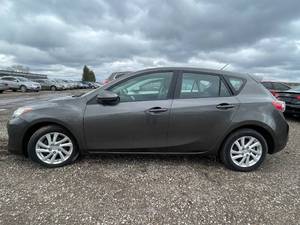 lot 24 image: 2012 Mazda Mazda3 I Grand Touring - 1 OWNER