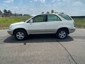 lot 111L image: 2001 Lexus RX 300 - AWD - 2 OWNERS