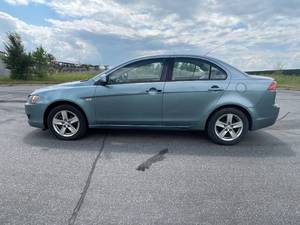 2009 Mitsubishi lancer ES