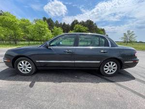 2004 Kia Amanti - 2 OWNERS