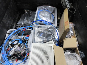 lot 132 image: MISC. AIR EQUIPMENT