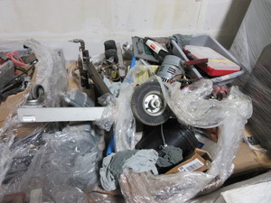 lot 153 image: MISC. GRAB BAG