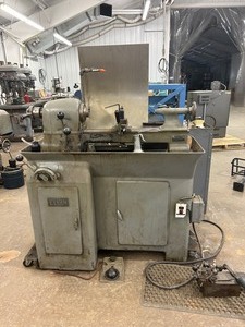 lot 20 image: Elgin Metal Lathe with Lot of Tools and Attachments