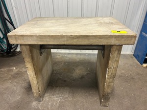 lot 69 image: Marble Table 35 x 24