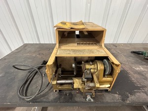 lot 74 image: Curtis Key-Matic 2000 Key Cutting Machine