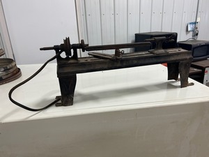 lot 81 image: Old Lathe - No Motor