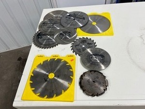 lot 83 image: Lot of Various Saw Blades