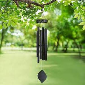 lot 23 image: Harmonic Wind Chime