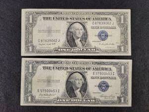 (2) 1935 Series $1 US Silver Certificate Notes