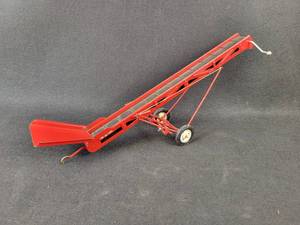 lot 1066 image: Vintage Tin Tru-Scale Bale Elevator