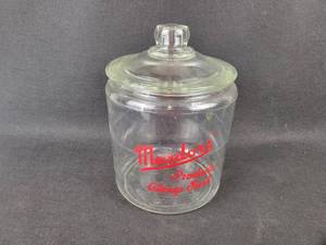 lot 1067 image: Vintage 1 Gallon Meadors Products - Always Fresh Glass Store Counter Jar