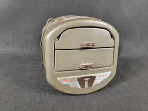 lot 955 image: 1940s Chevrolet Deluxe Heater - Harrison Model No. H-01-46
