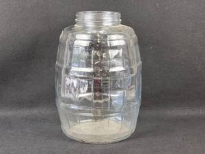 lot 1009 image: Large Embossed Barrel Jar