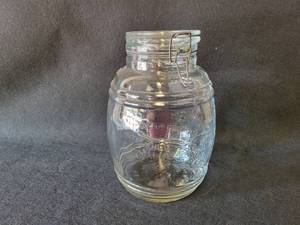 lot 1018 image: 1960s Uncle Ezras 4-Quart Cracker Barrel Jar