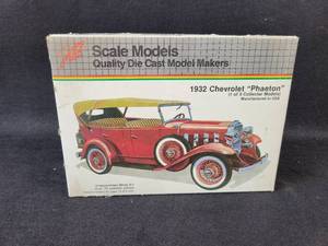 lot 1032 image: Vintage Diecast 1932 Chevrolet Phaeton Model Kit - Appears Complete