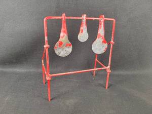 lot 1042 image: Vintage Steel Ground Shooting Target