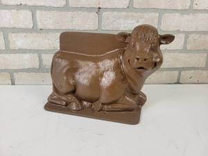 lot 974 image: DOTSON Cast Iron Cow Boot Scraper - Mankato, MN
