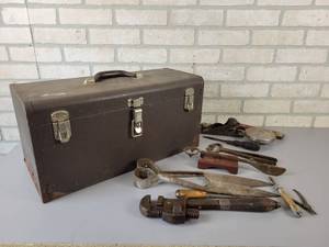 lot 574 image: Vintage Steel Kennedy Toolbox and Antique Tools - NO SHIPPING