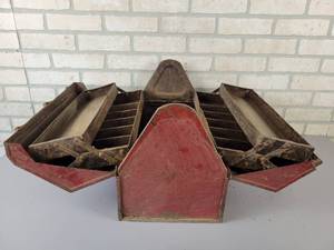lot 576 image: Vintage Steel Foldout Toolbox - NO SHIPPING