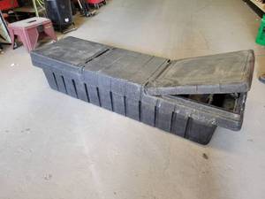 lot 577 image: DELTA Poly Truck Toolbox - NO SHIPPING