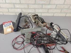 lot 609 image: Cast Aluminum Come-A-Long, Timing Lights and More