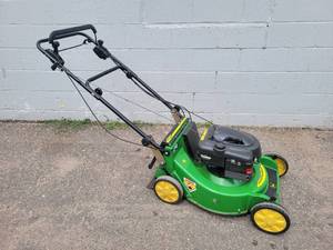 lot 537 image: John Deere JA65 21 6.0hp 5-Speed Lawnmower - NO SHIPPING