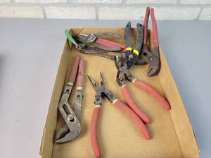 lot 649 image: HUSKY Jointed Pliers and More