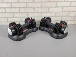 lot 667 image: Pair of Adjustable Dumbbells - From 5# to 25# Each - Cast Iron Weights - NO SHIPPING