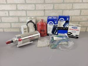 lot 708 image: New BIMBA Pneumatic Cylinder Part No. 704-D and Assorted Filters