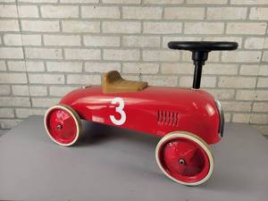 lot 721 image: Metal Ride on toy - NO SHIPPING