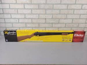 lot 760 image: New in Box Daisy 50 Shot Repeater BB Gun - Model 25