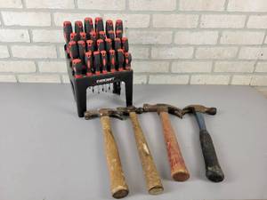 lot 775 image: Evercraft Screwdriver Kit and (4) Hammers